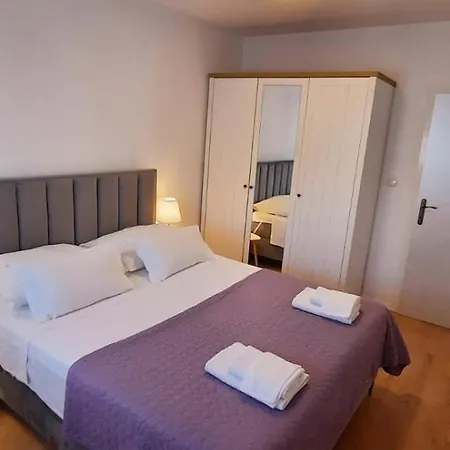 You&me Guest house 3*